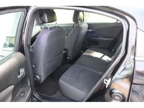 Used 2013 Chrysler 200 Touring FWD image 8