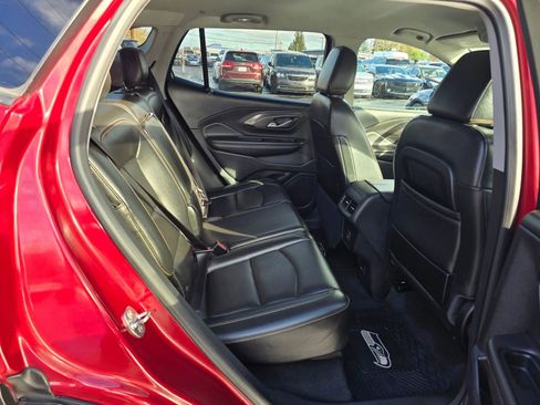 Used 2019 GMC Terrain SLT image 12