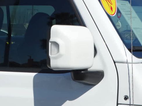 Used 2022 Jeep Wrangler Unlimited Sahara image 7