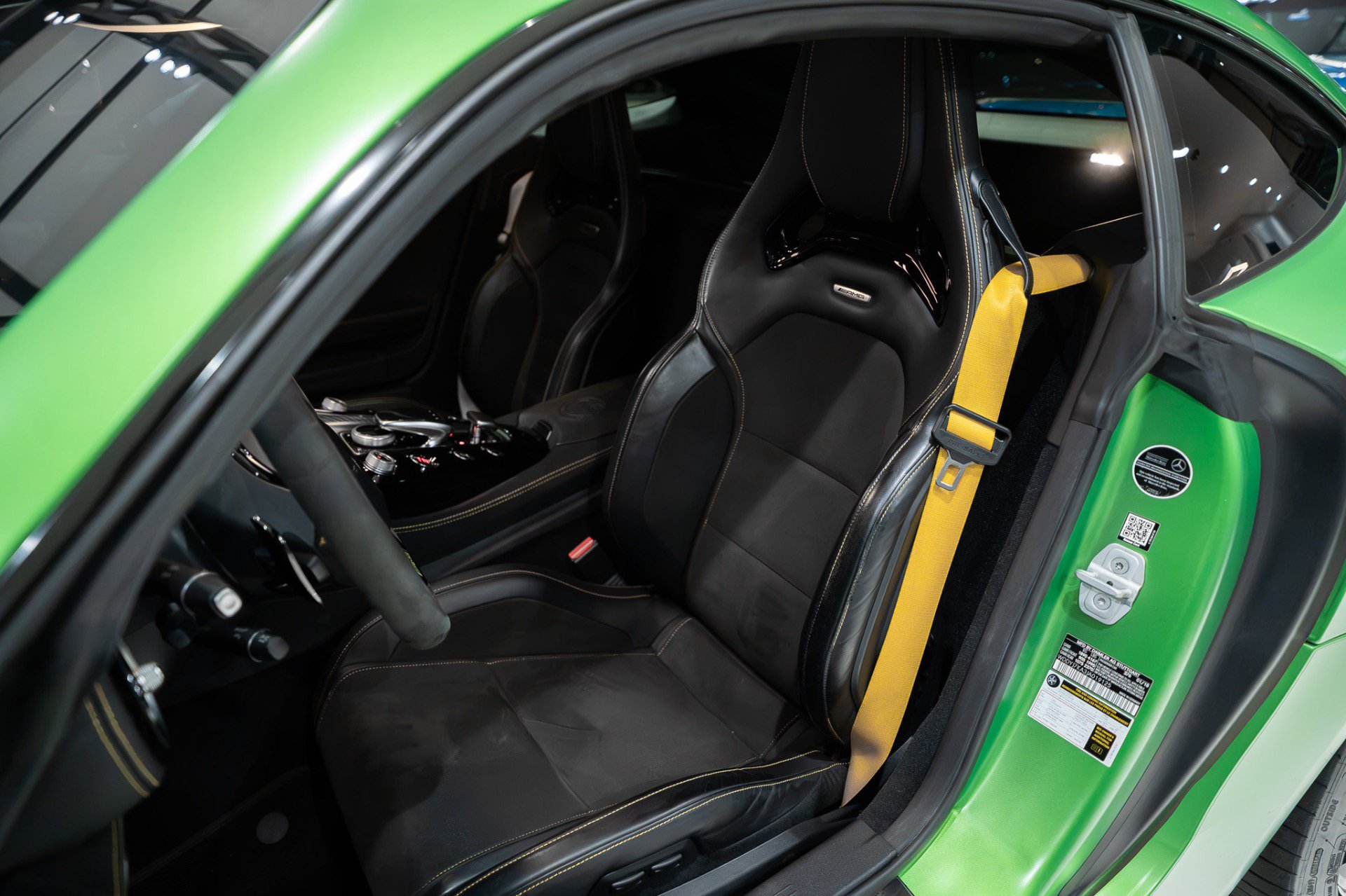 Used 2018 Mercedes-Benz AMG GT R w/ Exclusive Interior Package image 8