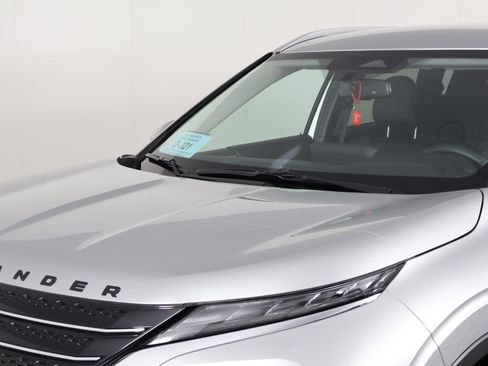 Used 2024 Mitsubishi Outlander SEL AWD/4WD image 12