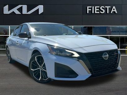 Used 2023 Nissan Altima 2.5 SR