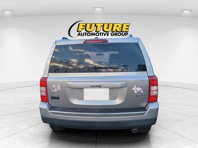 Used 2016 Jeep Patriot High Altitude AWD/4WD image 4