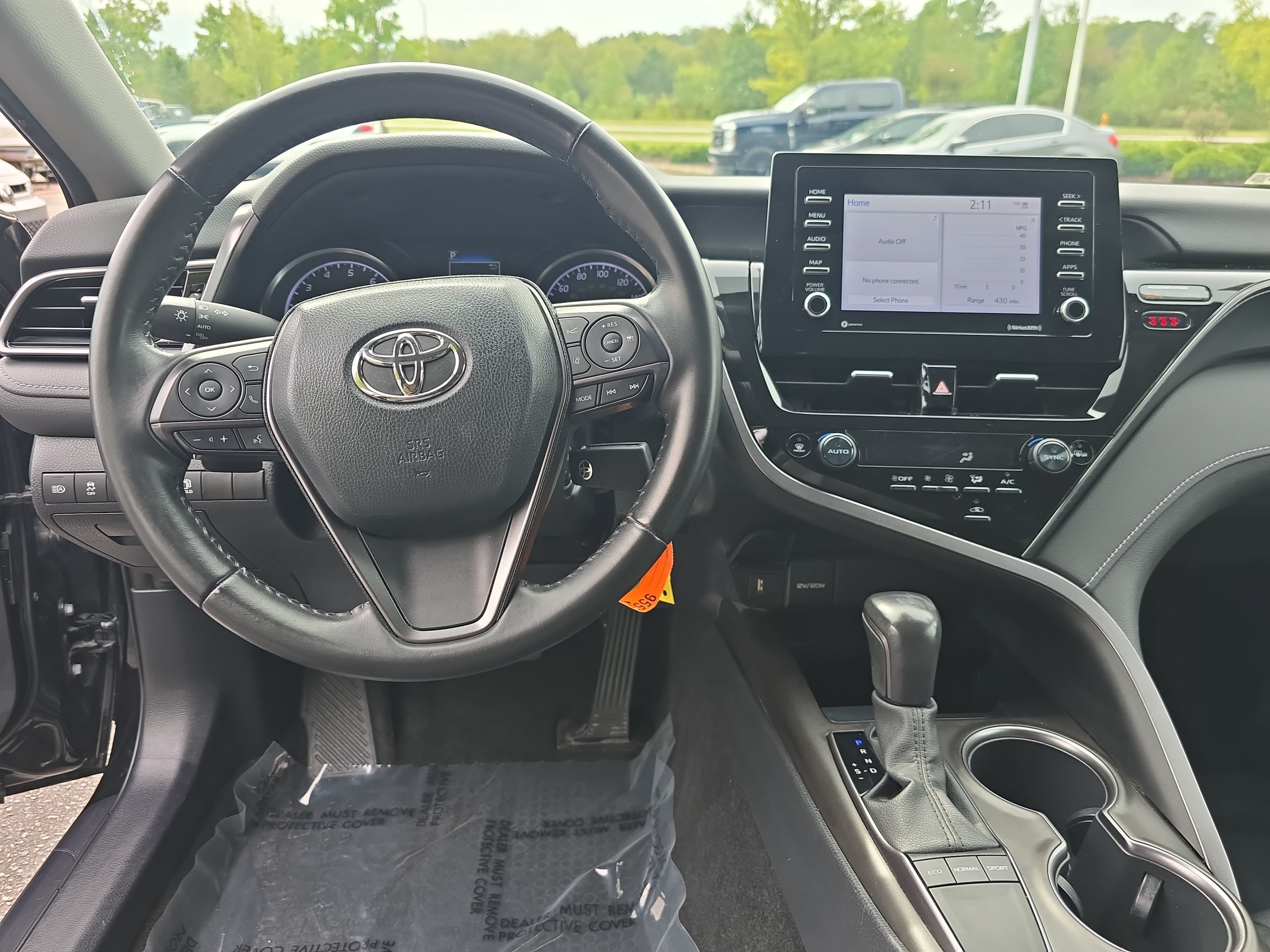 Used 2023 Toyota Camry SE FWD image 17