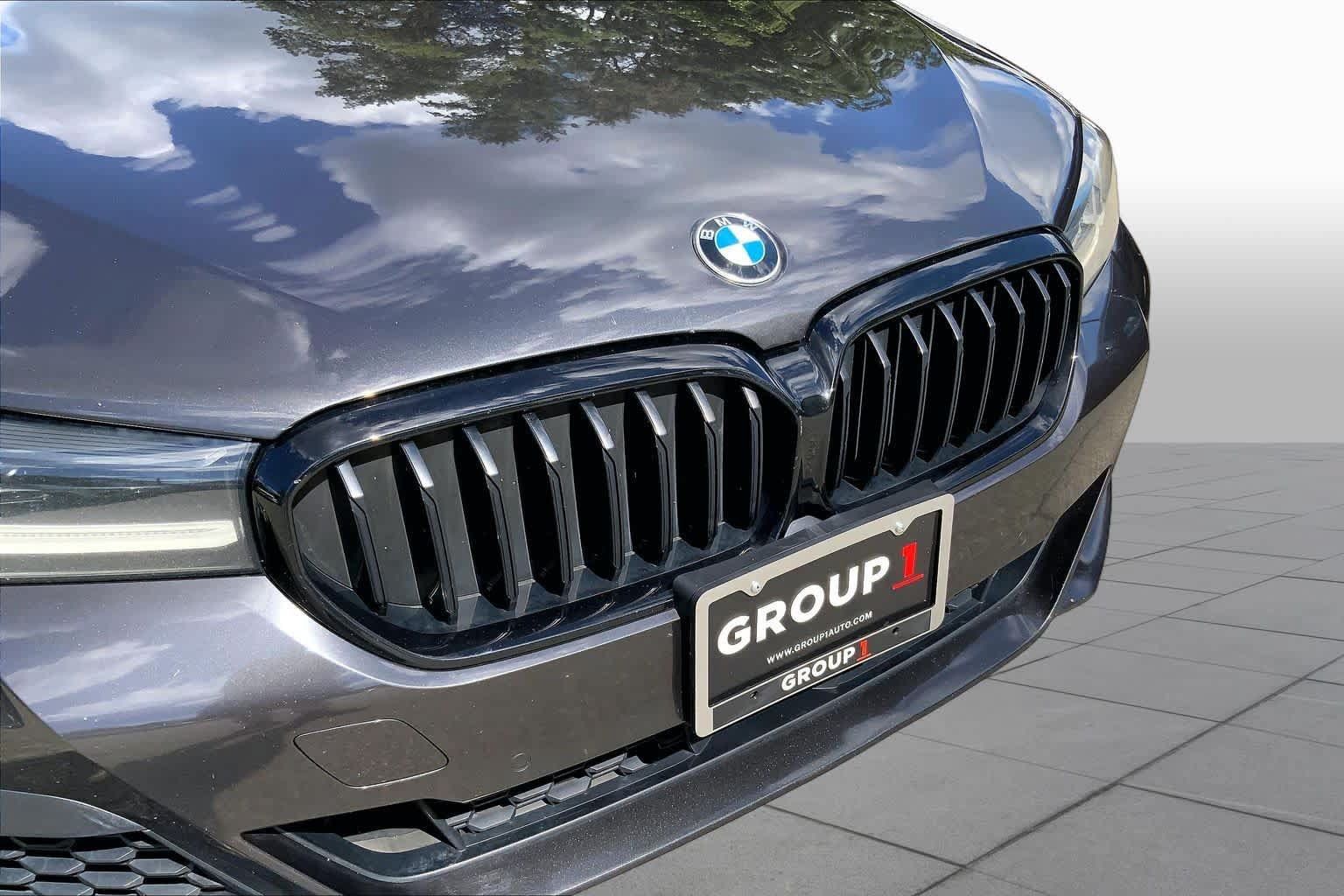 Used 2021 BMW M550i xDrive w/ Executive Package AWD/4WD image 30