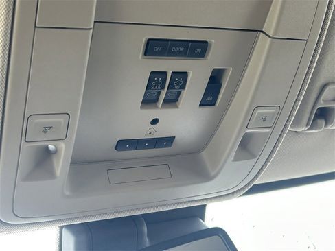 Used 2019 GMC Sierra 3500 Denali w/ Duramax Plus Package image 39