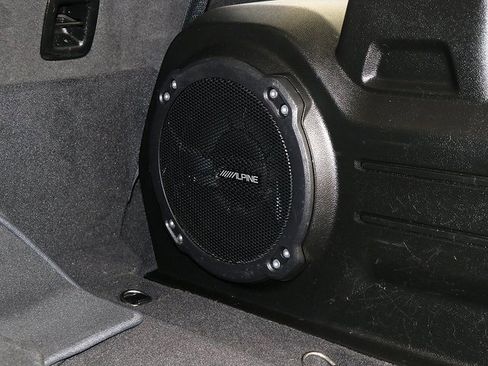 Used 2021 Jeep Wrangler Unlimited Sahara image 28