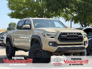 Used 2016 Toyota Tacoma TRD Off-Road w/ Premium & Technology Package AWD/4WD video 1