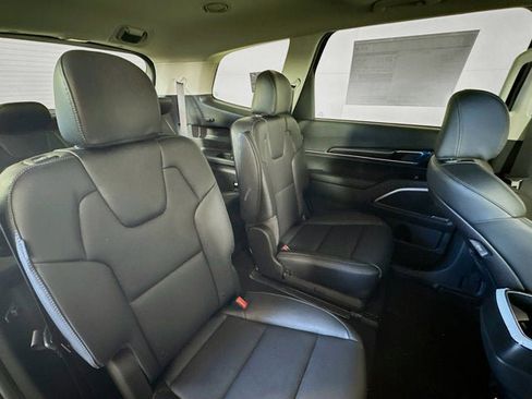 New 2025 Kia Telluride S image 30