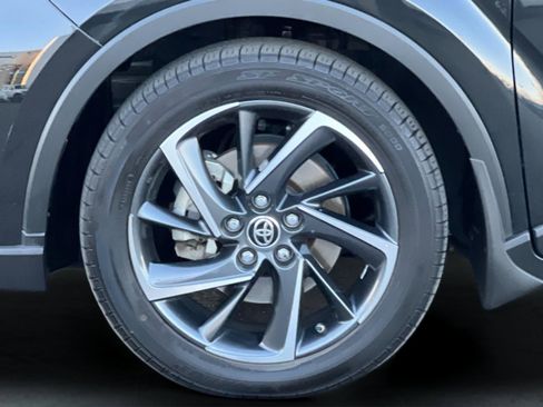 Used 2021 Toyota C-HR Limited image 25