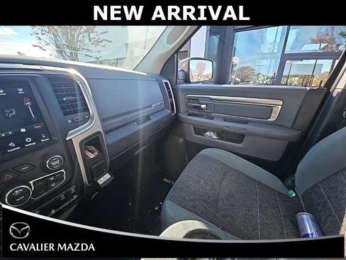 Used 2018 RAM 1500 Big Horn image 27