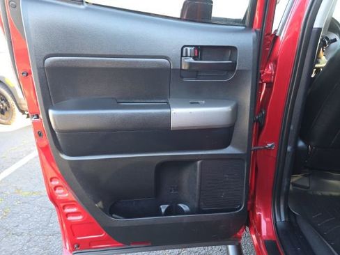 Used 2011 Toyota Tundra 4x4 Double Cab w/ TRD Off-Road Pkg image 27