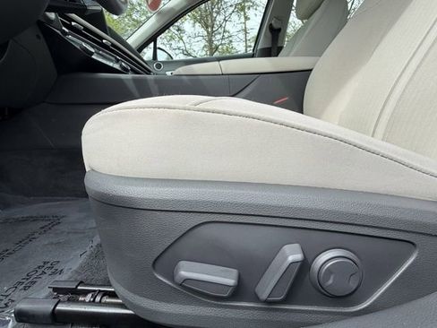 Used 2025 Hyundai Sonata SEL FWD image 12
