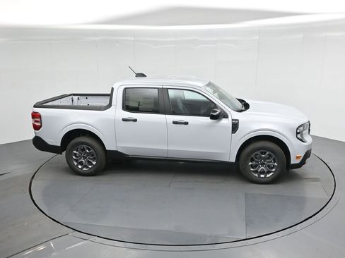 New 2025 Ford Maverick XLT w/ XLT Luxury Package image 37