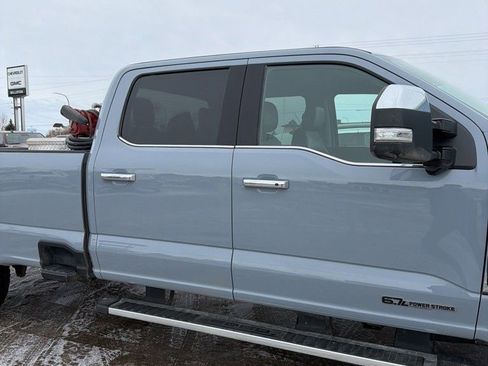 Used 2025 Ford F350 Lariat w/ Chrome Package image 7