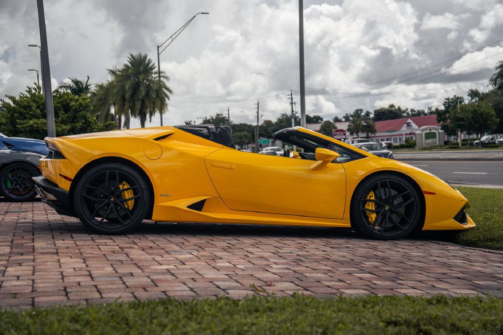 Used 2016 Lamborghini Huracan LP 610-4 AWD/4WD image 7