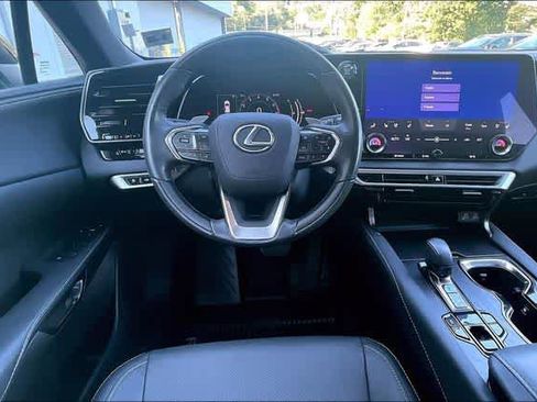 Used 2023 Lexus RX 350 Premium w/ Accessory Package AWD/4WD image 8