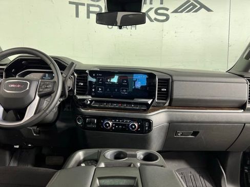 Used 2023 GMC Sierra 1500 Elevation AWD/4WD image 24