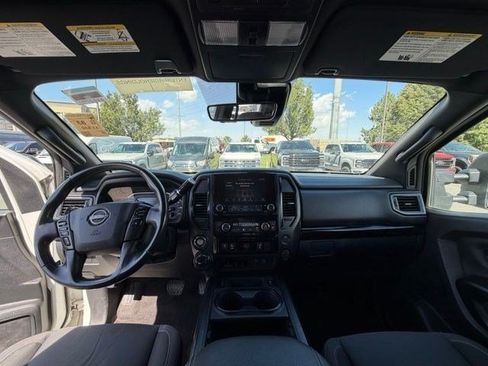 Used 2023 Nissan Titan SV w/ SV Convenience Package AWD/4WD image 16