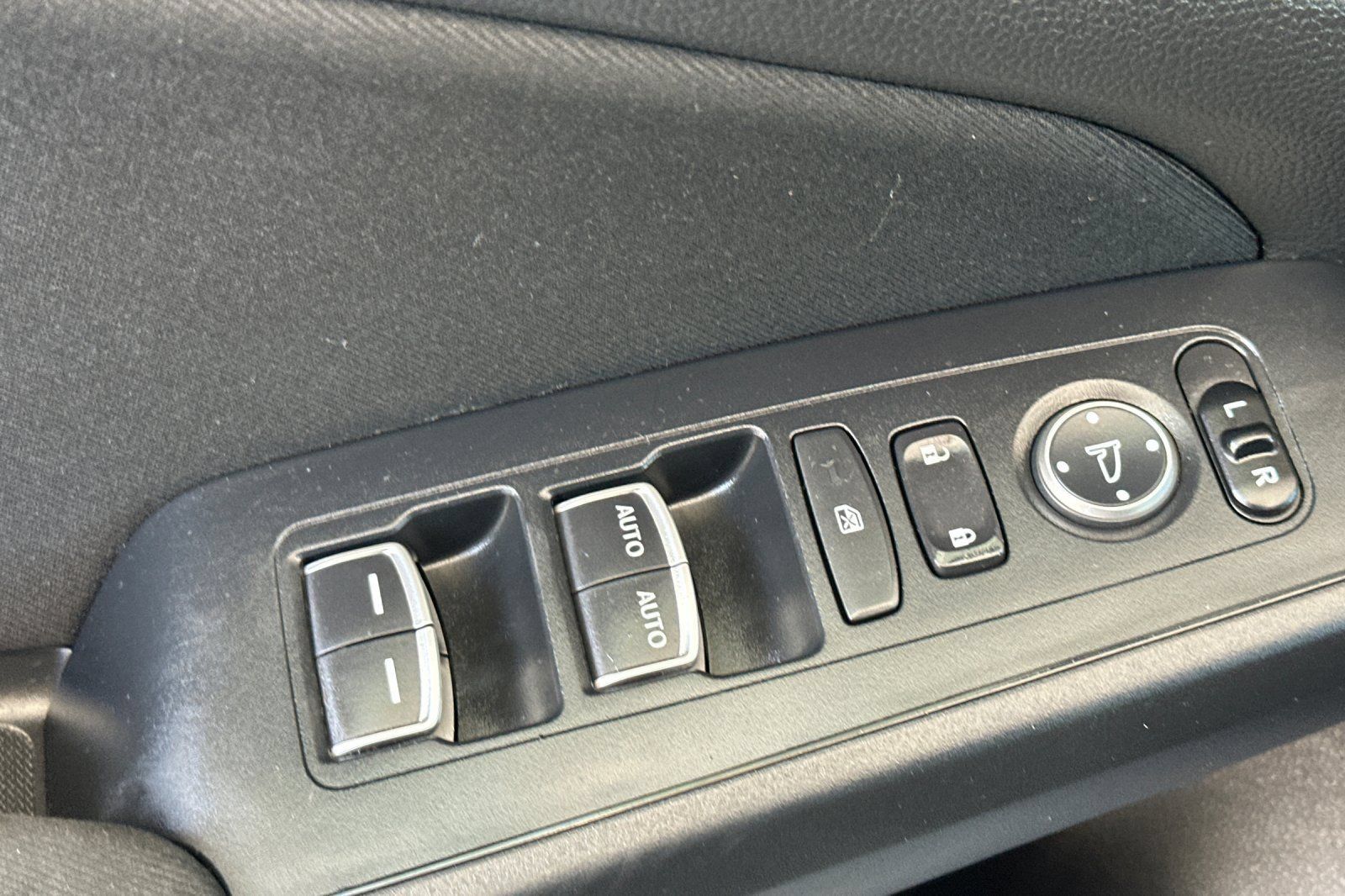 Used 2025 Honda Civic Sport image 12