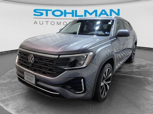 Certified 2024 Volkswagen Atlas Cross Sport SEL Premium R-Line AWD/4WD image 11