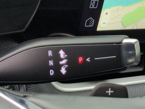 Used 2025 Chevrolet Equinox LT FWD image 17