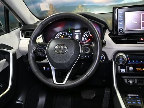 Used 2022 Toyota RAV4 XLE w/ Convenience Package AWD/4WD image 61