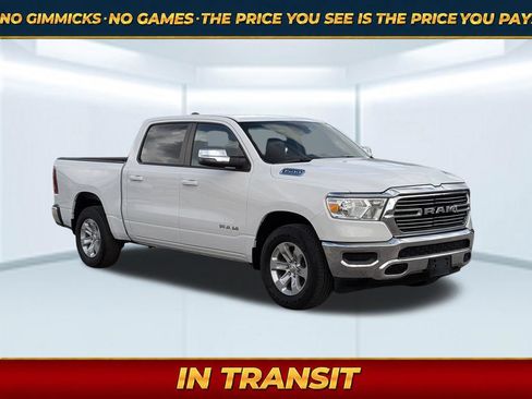 Used 2024 RAM 1500 Laramie AWD/4WD image 1