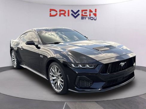 Used 2024 Ford Mustang GT Premium RWD image 2