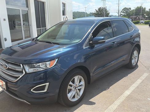 Used 2017 Ford Edge SEL w/ Equipment Group 201A AWD/4WD image 3