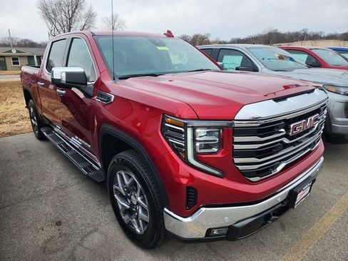 New 2026 GMC Sierra 1500 SLT image 1