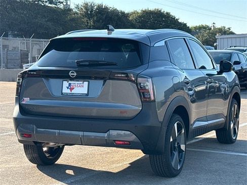 New 2026 Nissan Kicks SR w/ SR Premium Package image 9