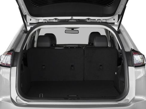 Used 2016 Ford Edge SE image 15