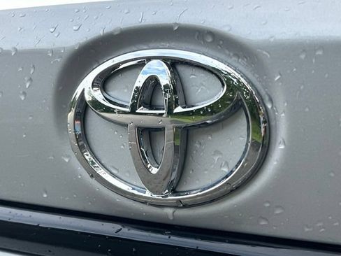 Used 2024 Toyota Corolla LE w/ LE Convenience Package FWD image 7