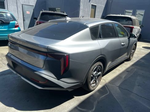 Used 2025 Kia K4 FWD image 4
