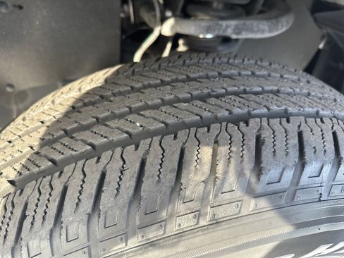 Used 2023 Toyota Tacoma TRD Off-Road image 12