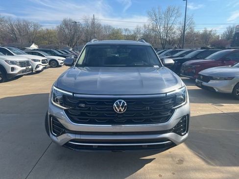 New 2026 Volkswagen Atlas SEL Premium R-Line AWD/4WD image 2
