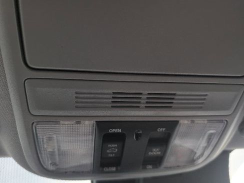 Used 2021 Honda Pilot Special Edition image 31