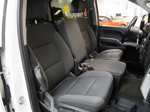 Used 2018 Chevrolet Silverado 1500 LT w/ LT Eassist Package image 20