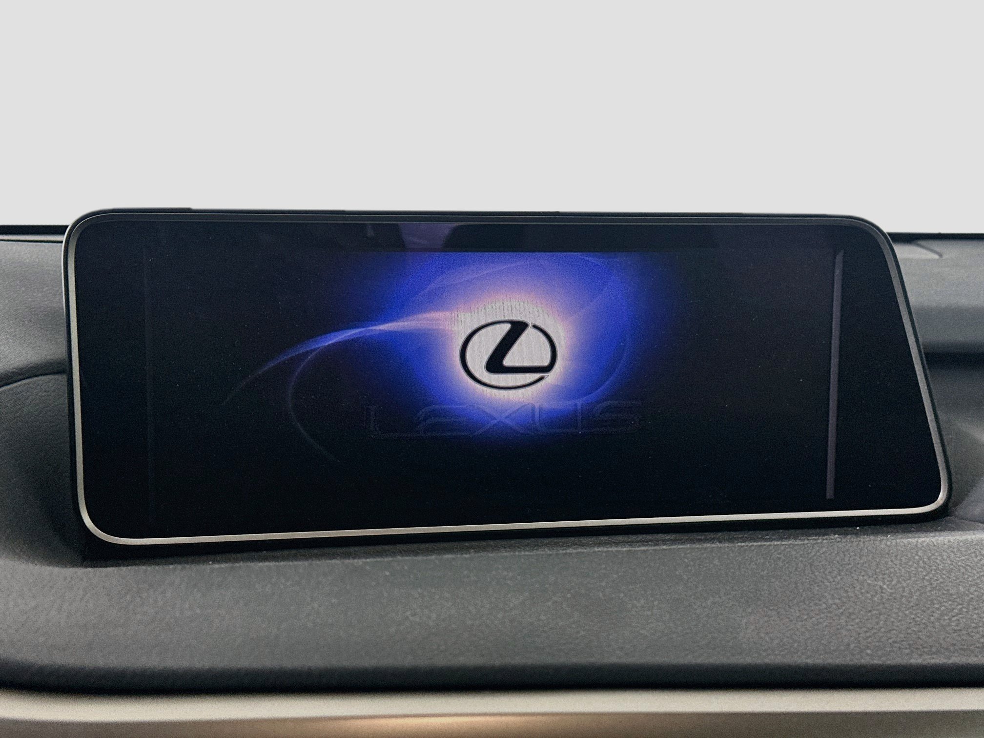 Used 2016 Lexus RX 450h AWD w/ Luxury Package image 19