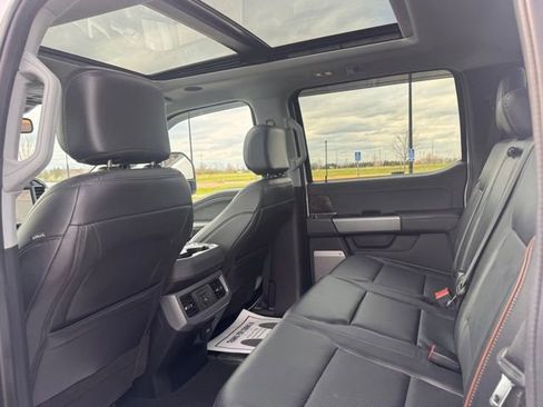 Used 2025 Ford F350 Lariat w/ Lariat Ultimate Package AWD/4WD image 30