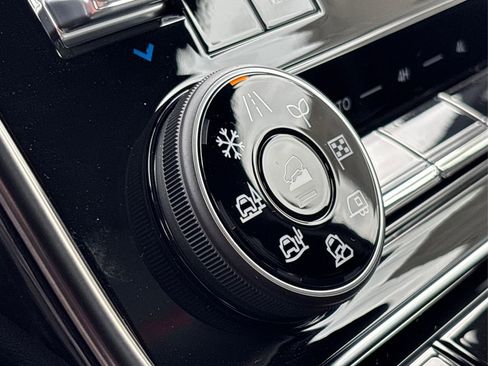 New 2026 Nissan Armada PRO-4X w/ Captain's Chari Seat Package image 35