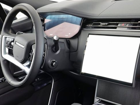 New 2026 Land Rover Range Rover SE AWD/4WD image 23