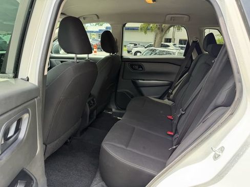 Used 2024 Nissan Rogue S FWD image 8