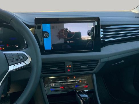 New 2026 Volkswagen Jetta SE FWD image 6