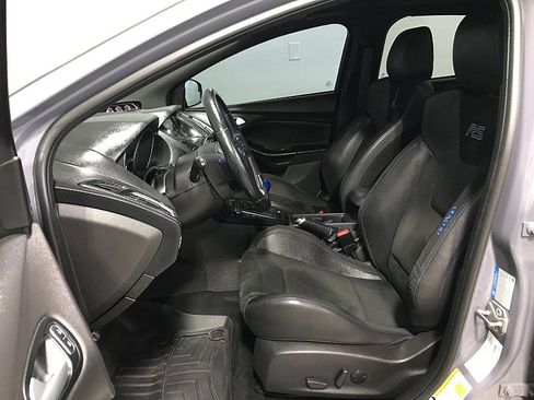 Used 2017 Ford Focus RS AWD/4WD image 11