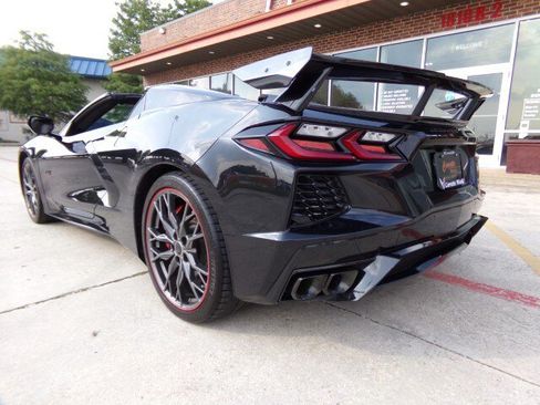 Used 2023 Chevrolet Corvette Stingray Premium Conv w/ Z51 Performance Package RWD image 9