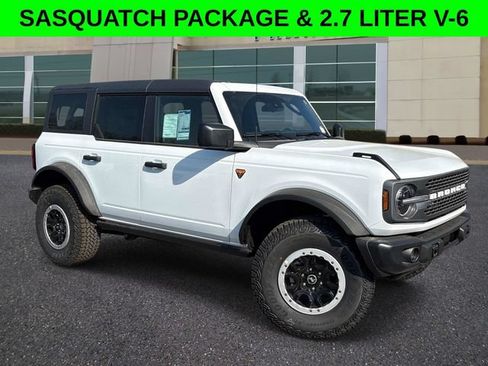 New 2026 Ford Bronco Badlands w/ Sasquatch Package AWD/4WD image 1