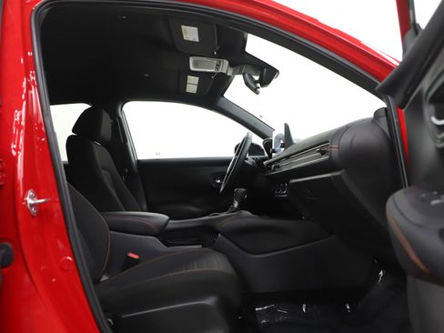 Used 2025 Honda HR-V Sport image 11