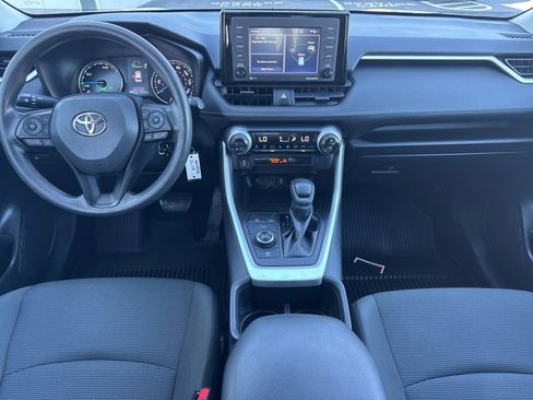 Used 2022 Toyota RAV4 LE image 15